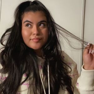 Meet your Posher, Perla